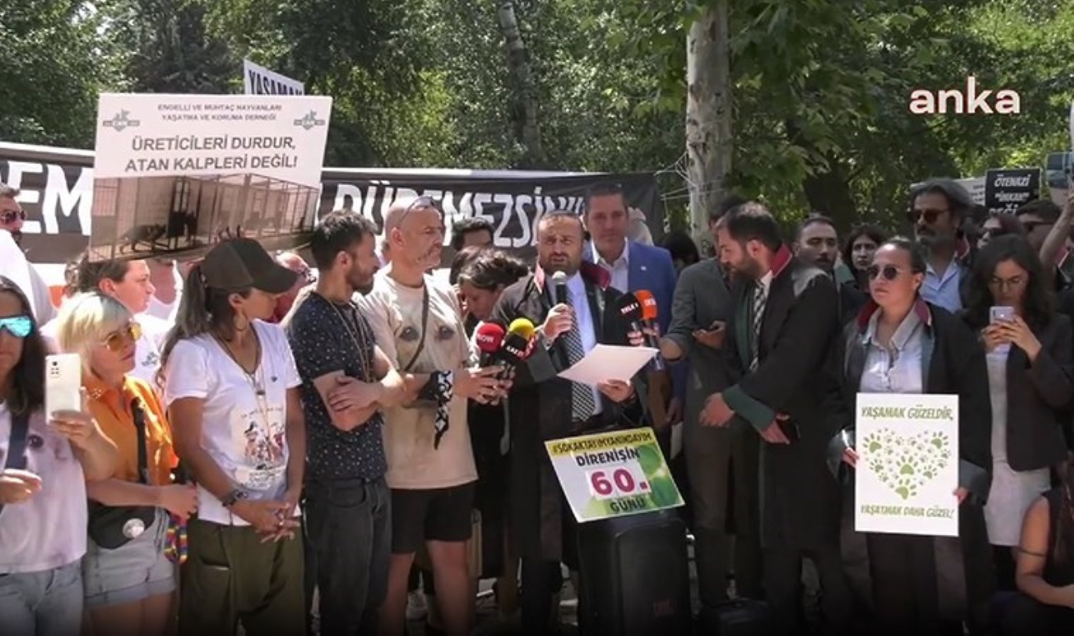 Barolar ve hayvanseverlerden ‘ötanazi’ protestosu: ‘Zalim bir tercihin sonucu’
