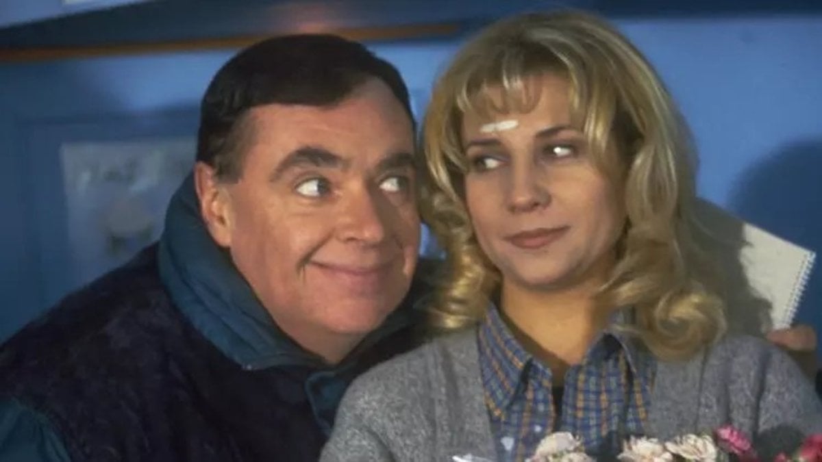 Bizimkiler’in Dummkopf Halis’i Ali Uyandıran son haliyle şaşırttı! “Yıllar bay libidoya yaramamış”