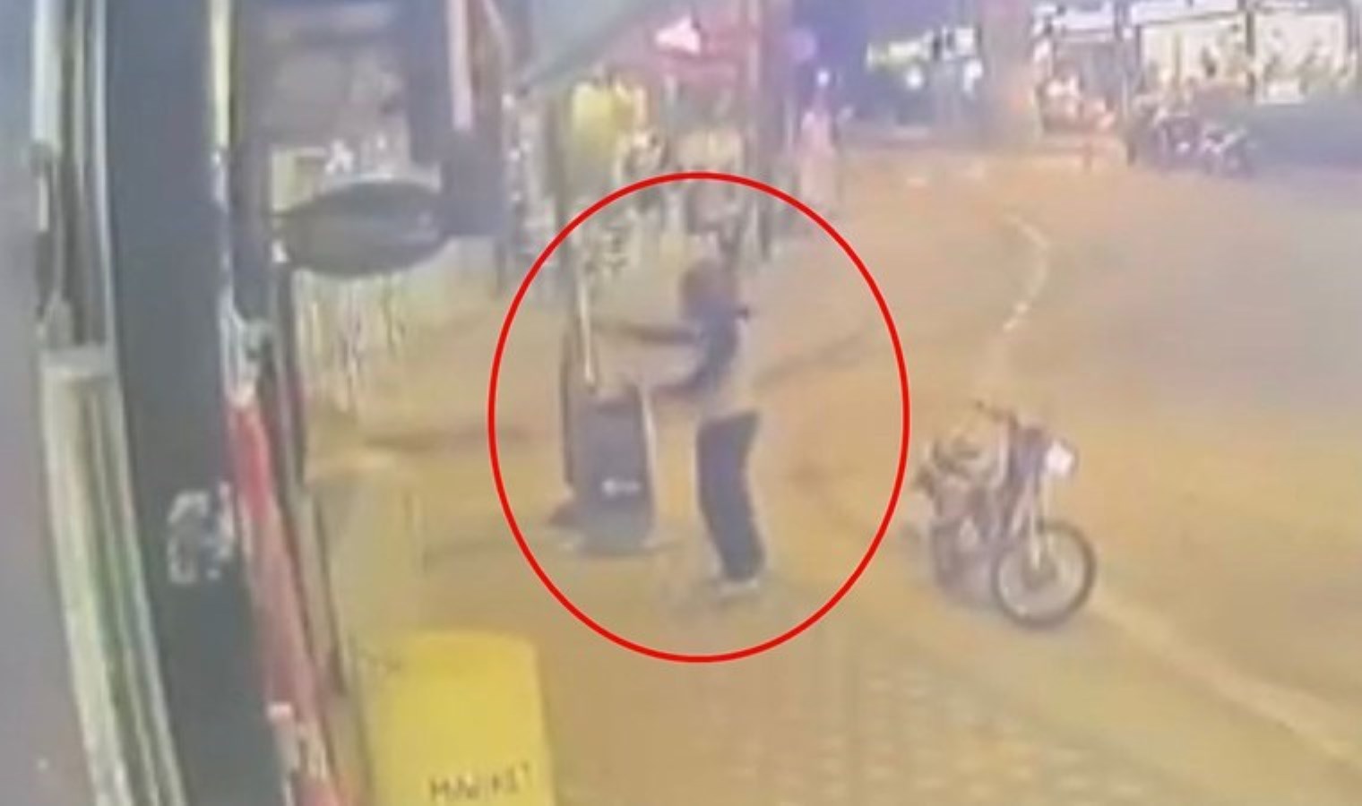 Bursa’da telefon dükkanına silahlı saldırı!