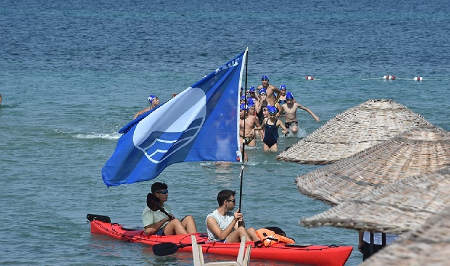 Çanakkale plajlarında bu sene de mavi bayrak dalgalanıyor