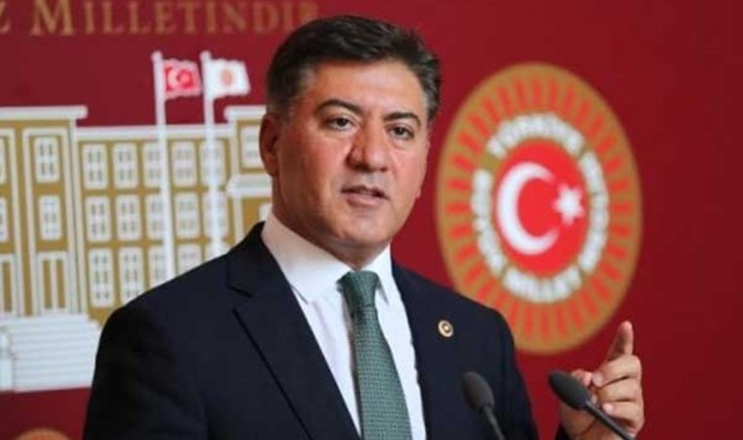 CHP’li Emir: “Çocuklara yemek vermeyip, tarikatlara aktarıyorsunuz”