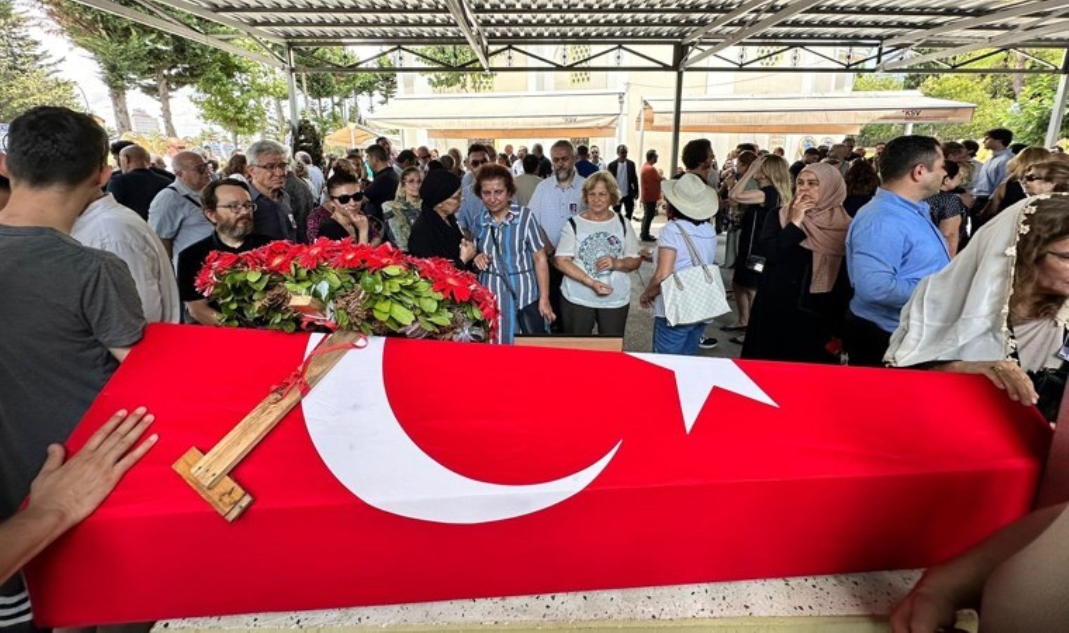 Doç. Dr. Doğan Kalafat son yolculuğuna uğurlandı