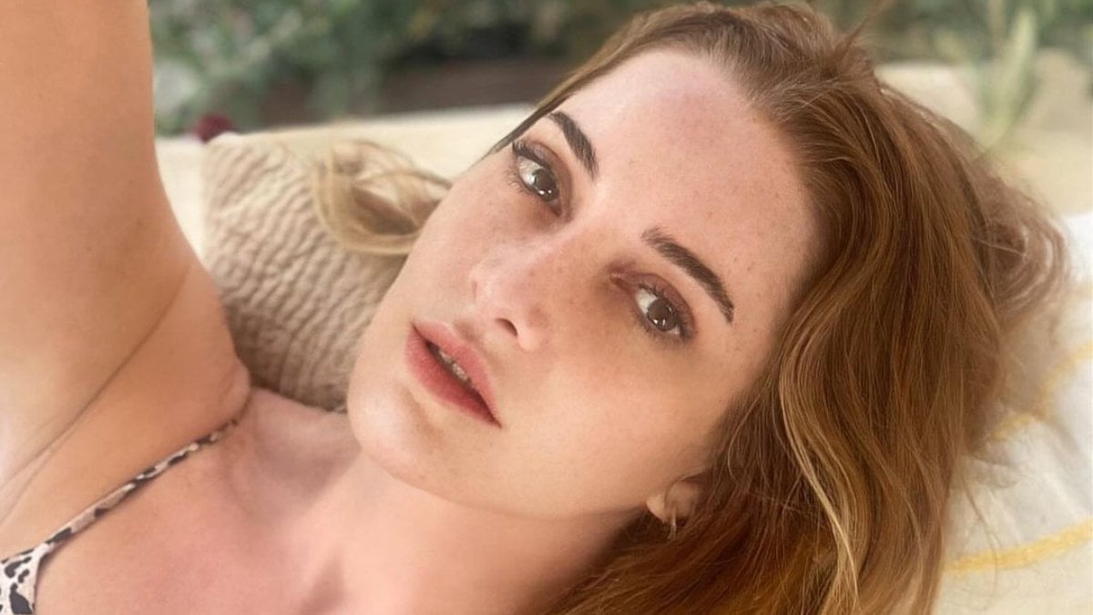 Dolunay Soysert’ten fizik şov! Mayosuyla süzüldü…”Kim der 51 yaşında”