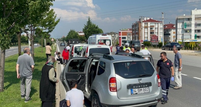 Düğün konvoyunda zincirleme kaza: 2 yaralı