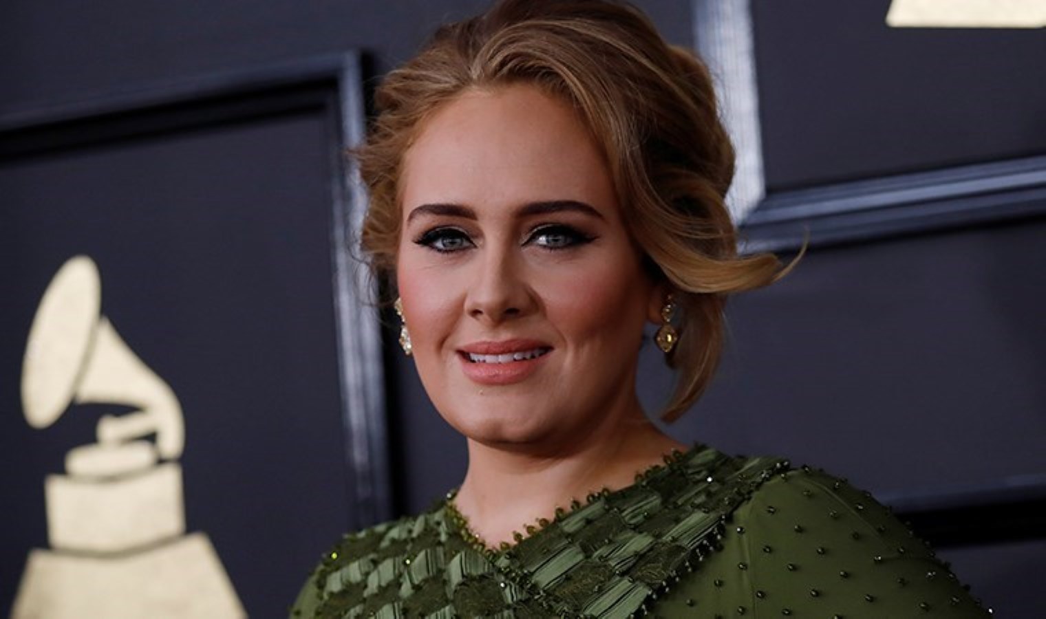 Dünyaca ünlü şarkıcı Adele’den şaşırtan karar: Müziğe ara veriyor