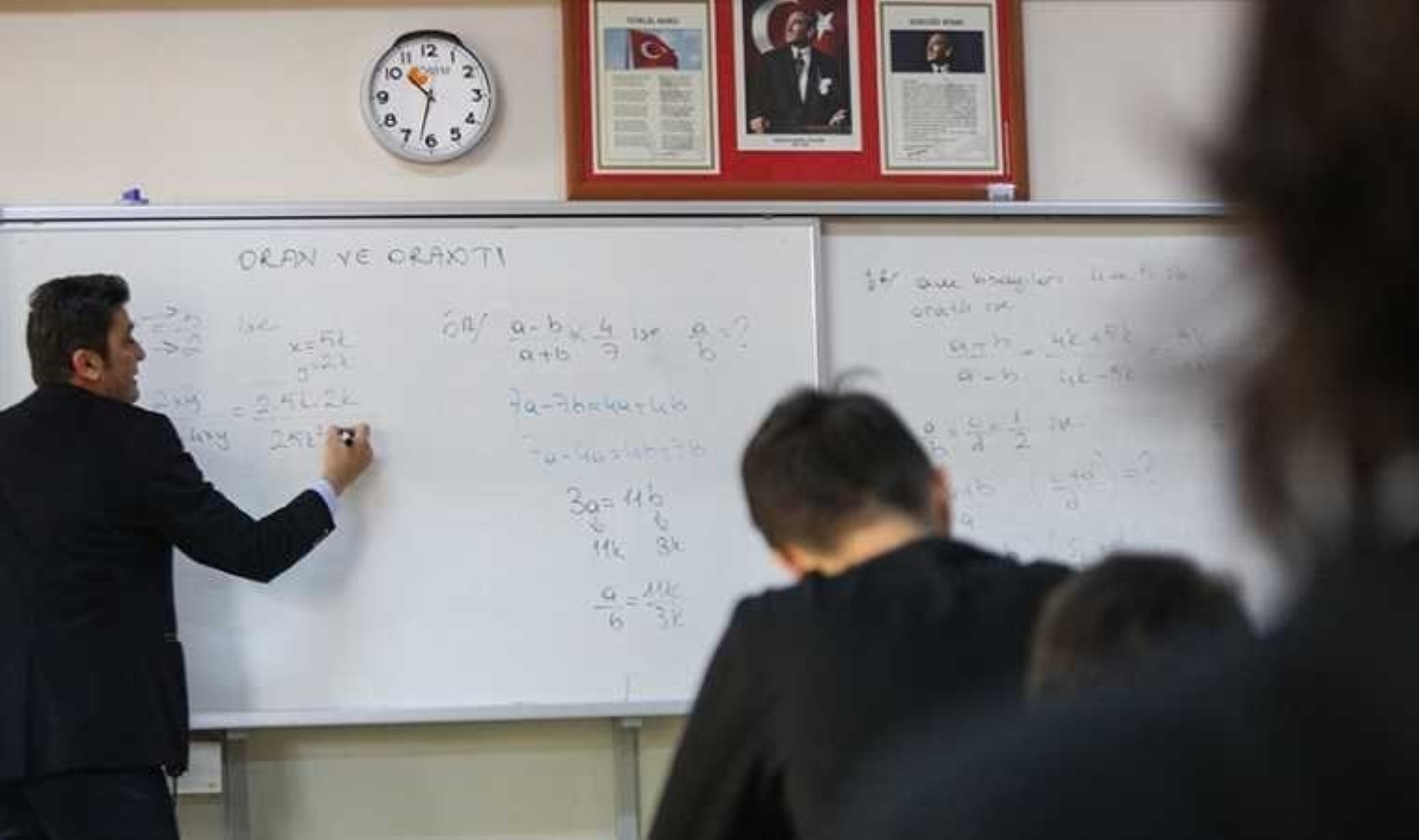 Eğitim-Sen, Öğretmenlik Mesleği Kanunu Teklifini protesto etti