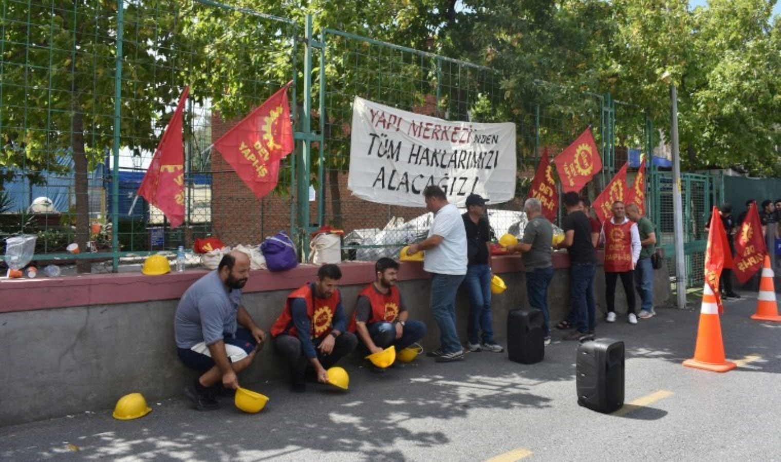 Eğitimcilerin ÖMK direnişi sürüyor
