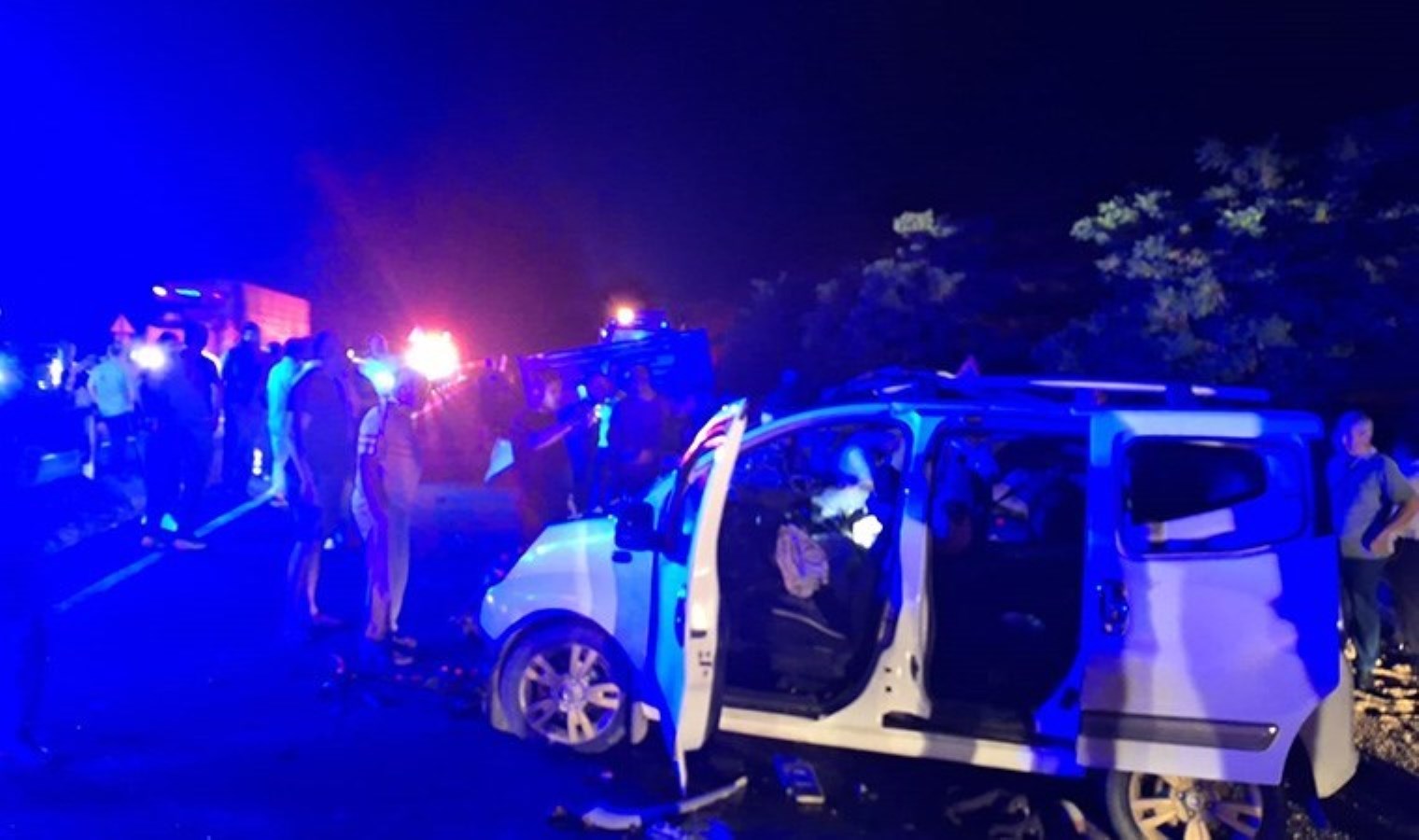 Erzincan’da trafik kazası: 3 ölü, 3 yaralı