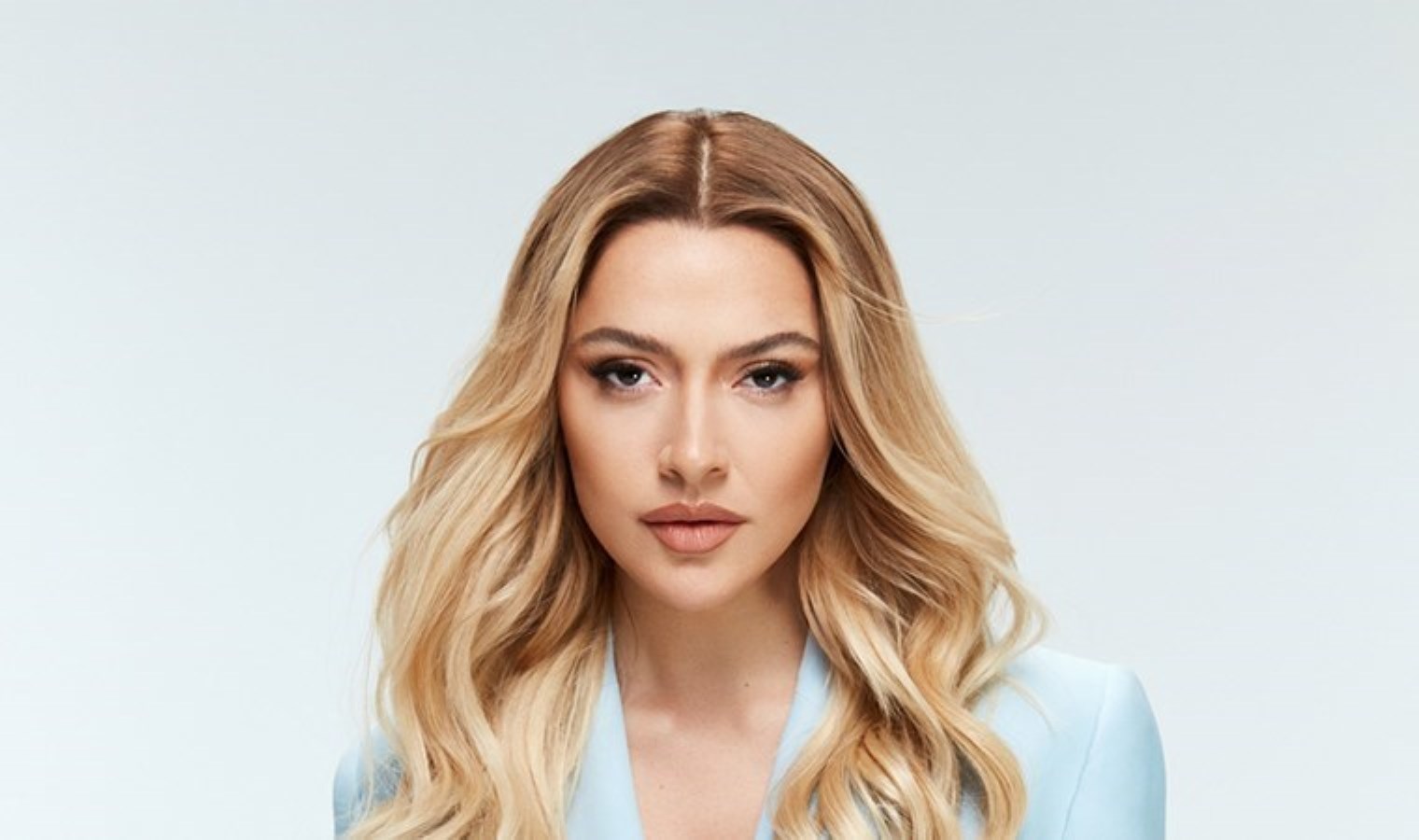 ‘Esas Oğlan’ dizisi geliyor: Hadise’nin partneri belli oldu!