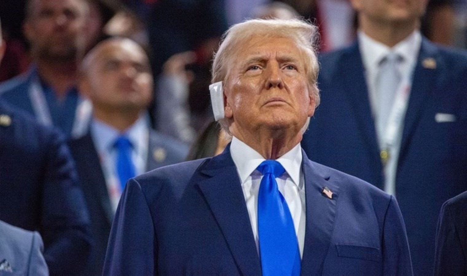 FBI’dan Trump suikastı açıklaması: ‘Kulağına isabet eden cisim…’