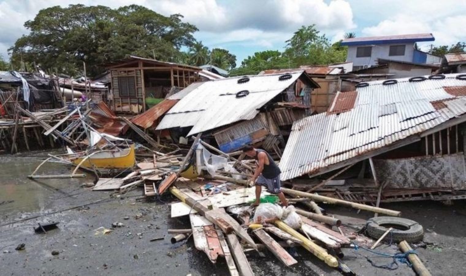 Filipinler’de 7,1 büyüklüğünde deprem