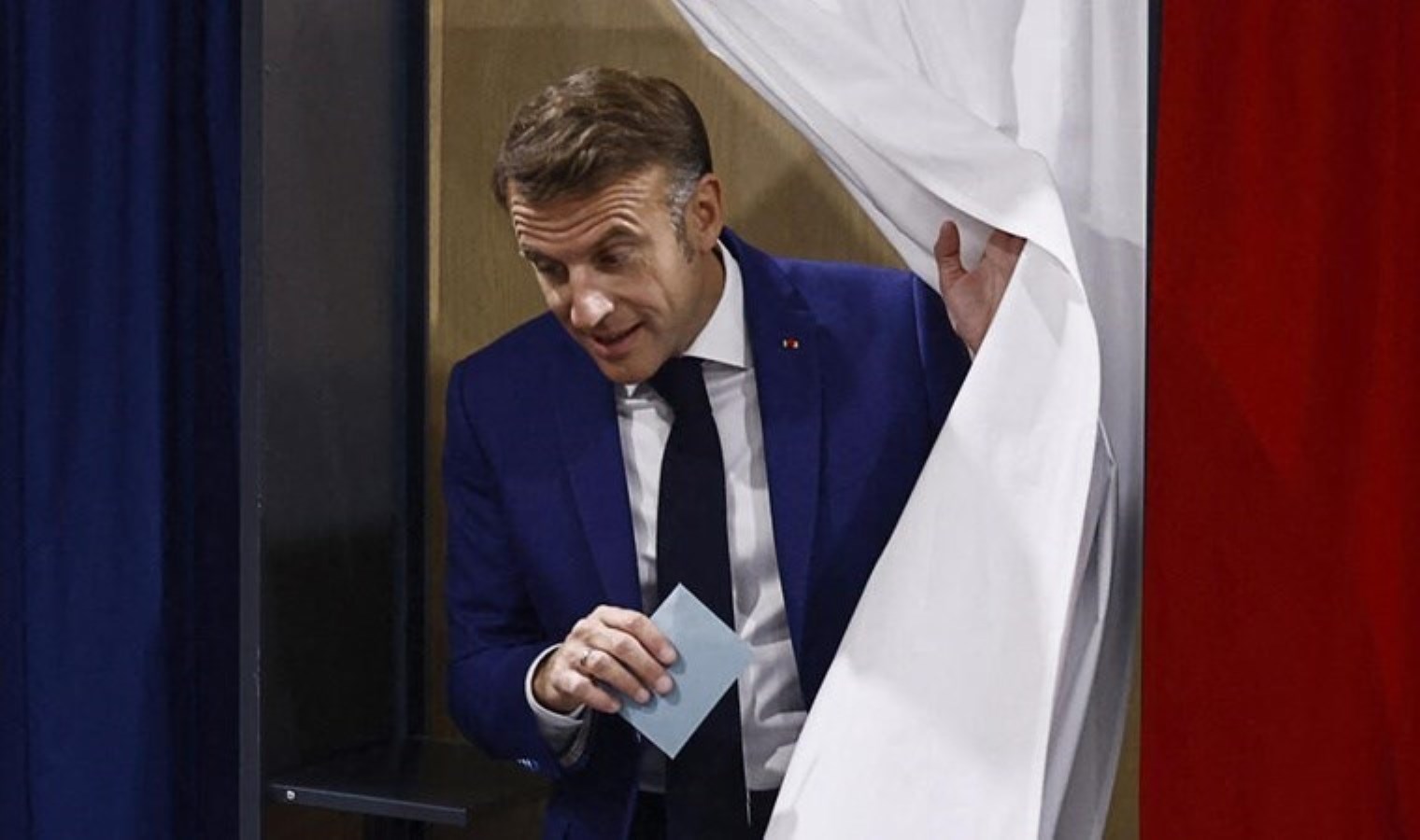 Fransız basını Macron’u yazdı: Erken seçim, kendi sonunu getirdi