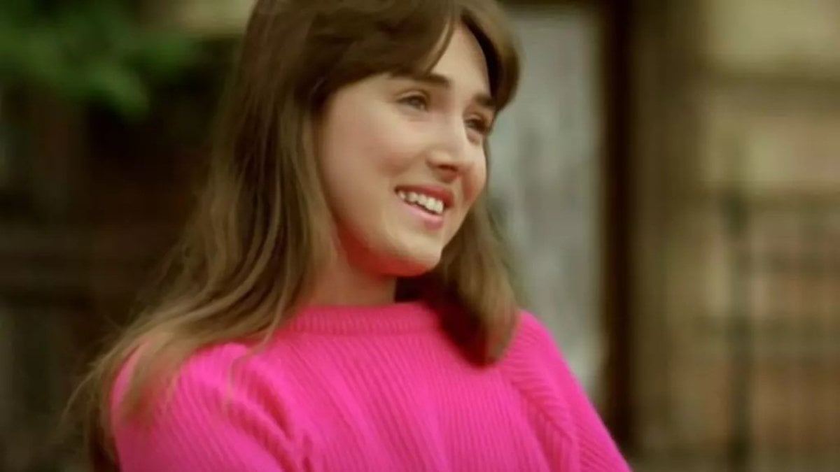 Gurbetçi Şaban’ın Bahar’ı yaz pozlarıyla gençlere taş çıkarttı! “61’lik kraliçe”