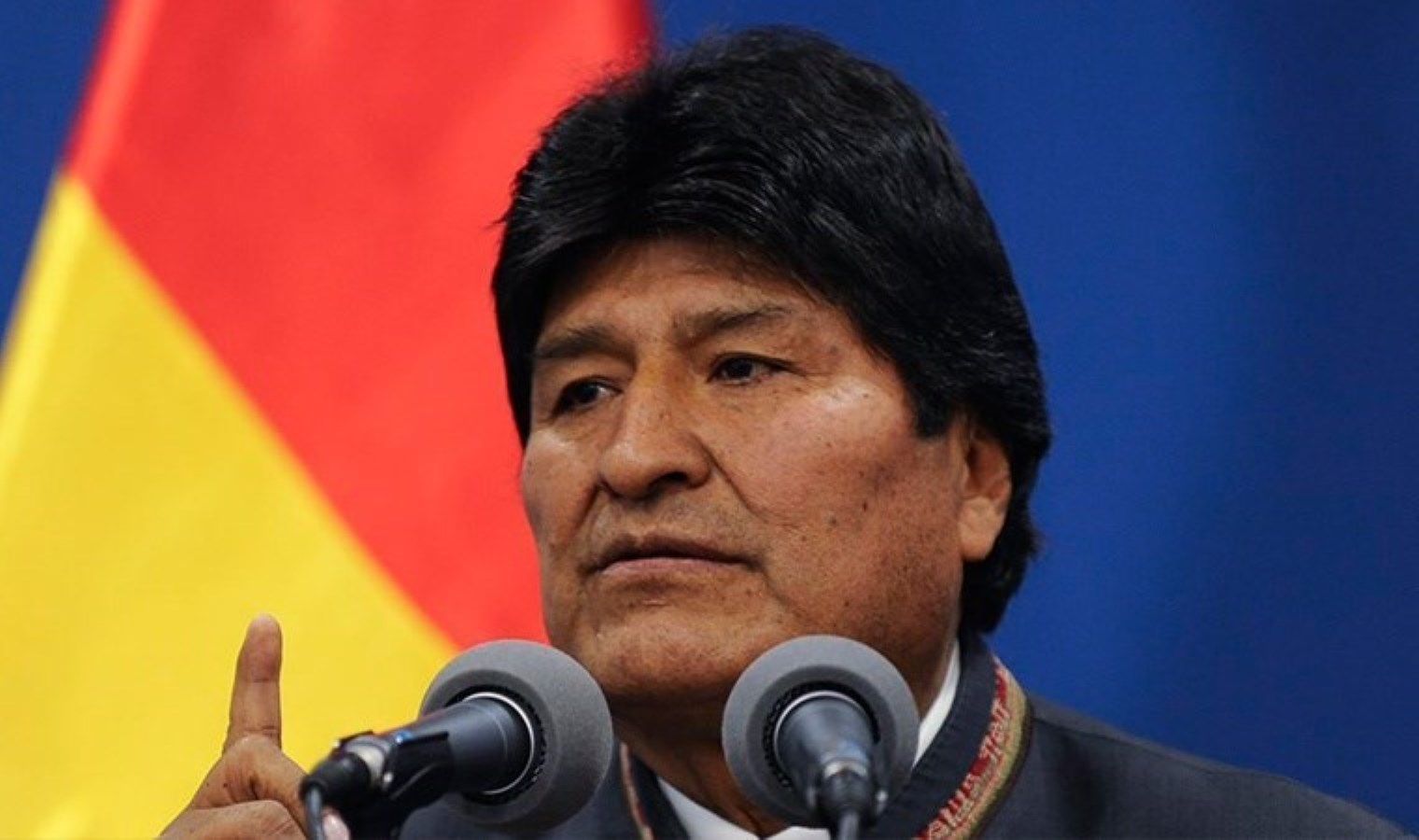 Hükümeti ‘kendi kendine darbe planlamakla’ suçladı