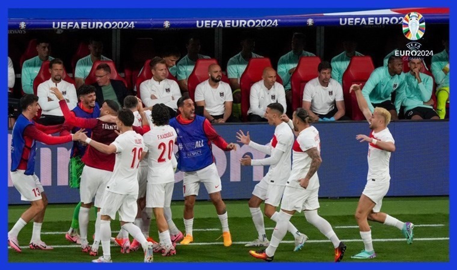 İETT’nin 2 peronuna çeyrek final için dev ekran!