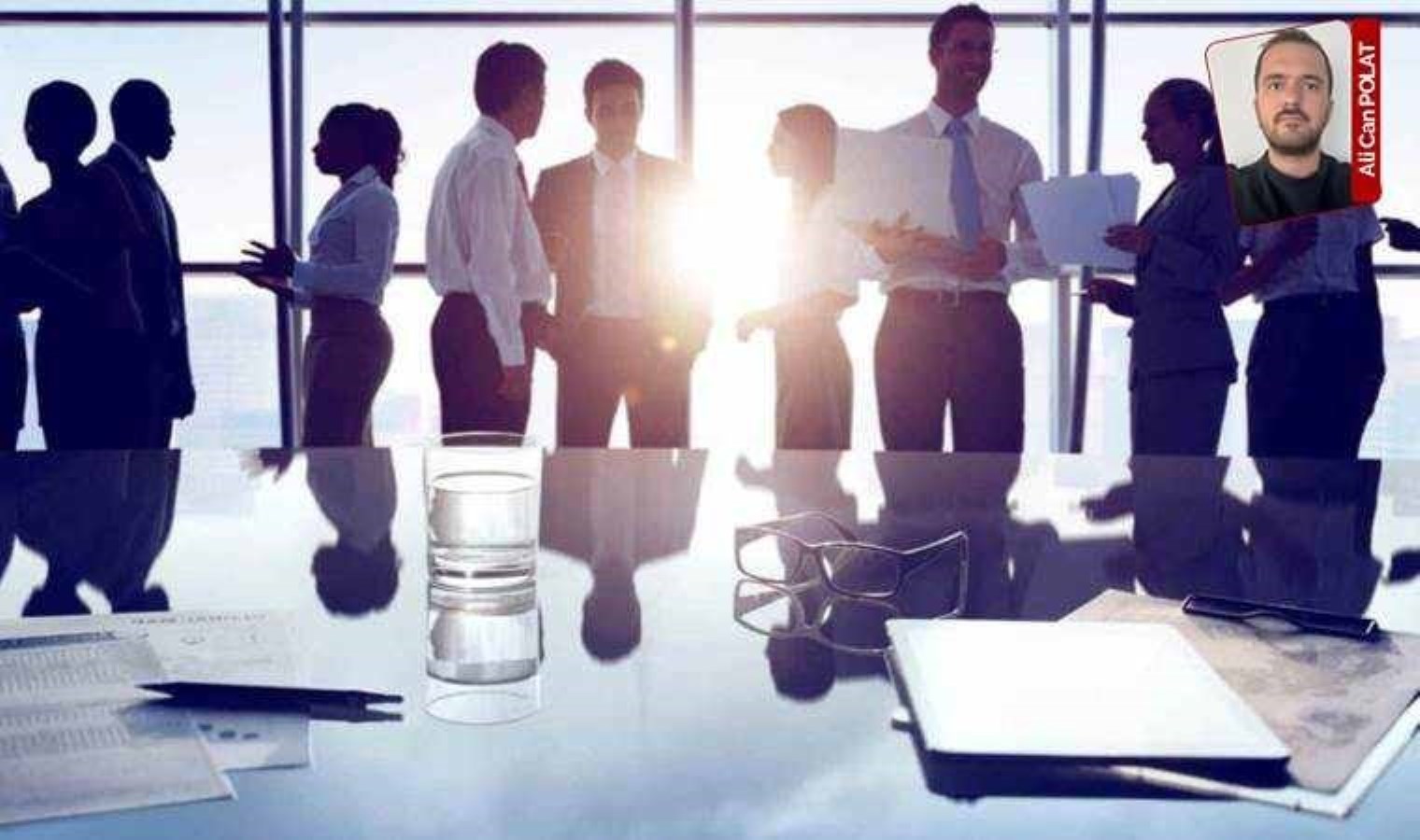 İş dünyası yetişmiş eleman krizi nedeniyle mavi yakaya öncelik verirken beyaz yaka gözden çıkarıldı