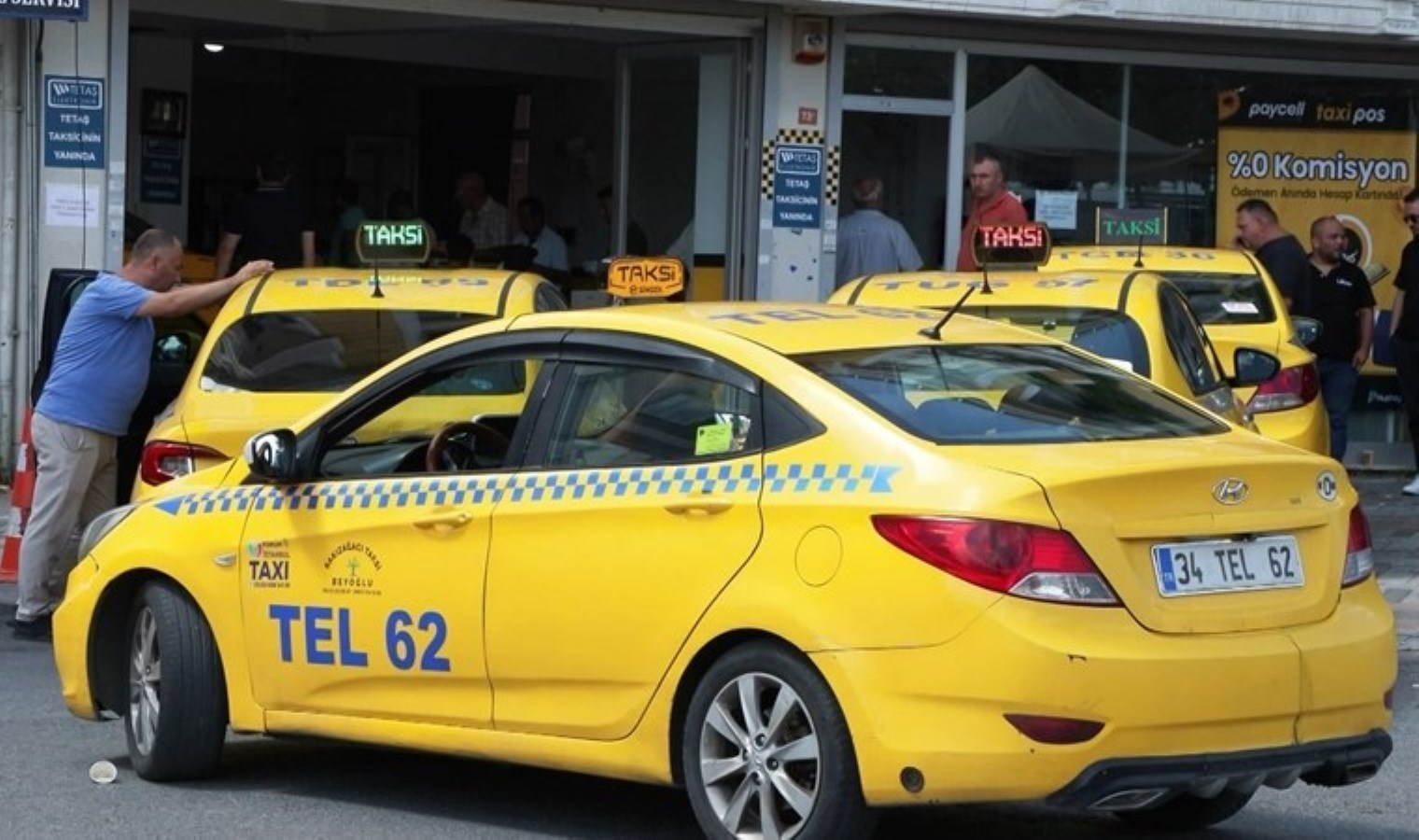 İstanbul’da taksiciler taksimetrelerini güncellemeye başladı