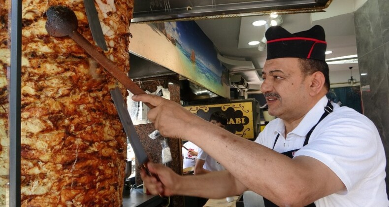 Kayseri’de lokantacılar gurbetçilere özel yüzde 10 indirim yaptı