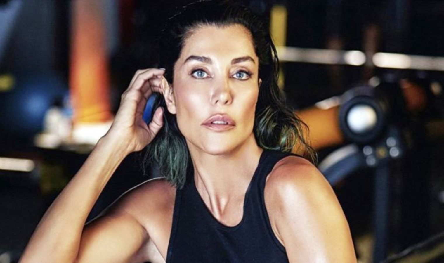 Kızına fırlattığı termos silah sayıldı: Deniz Akkaya hakkında hapis istemi!