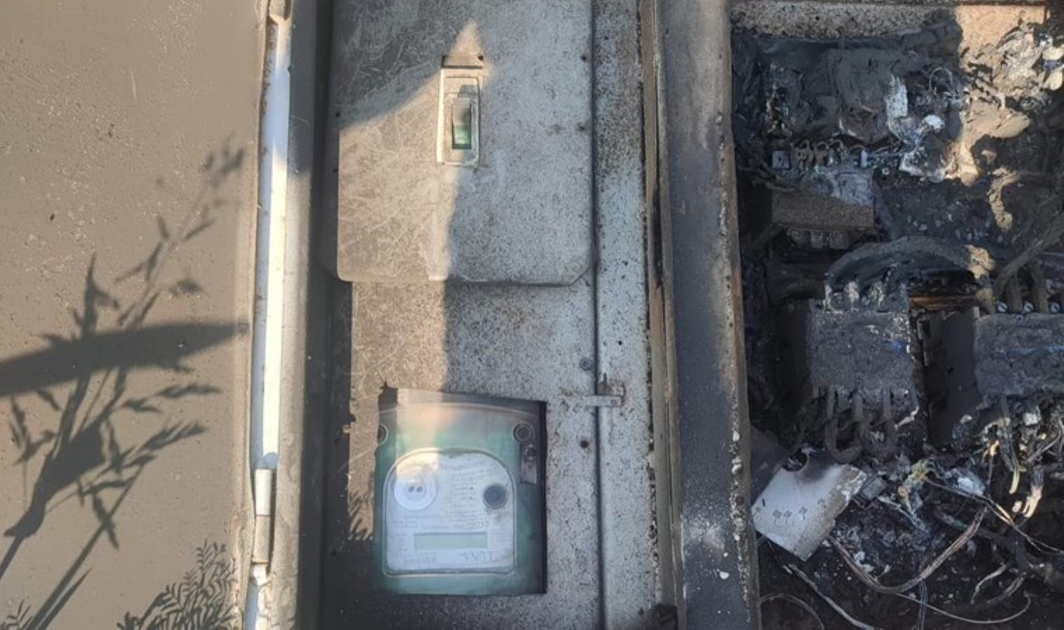 Kumlu’da elektrik panosunda yangın paniği!