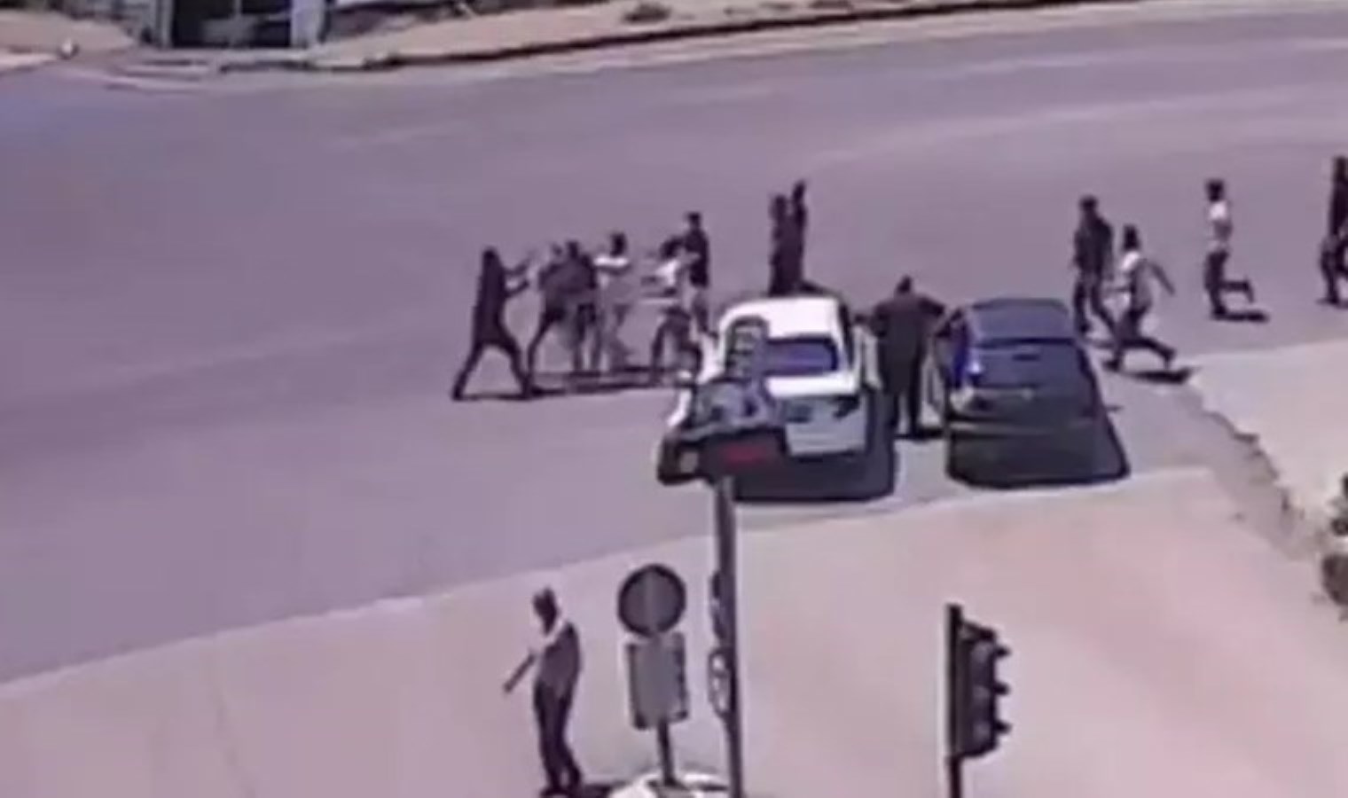 Kütük kesme sporcusu, ‘eşine hakaret’ iddiasıyla 3 kişiyi hastanelik etti