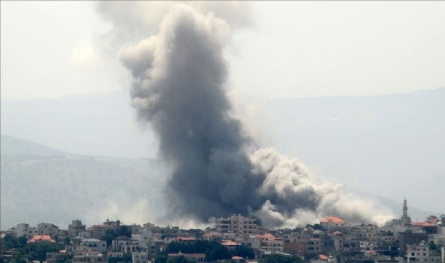 Lübnan Hizbullahı, İsrail’e 20 İHA ve yaklaşık 200 roket ile saldırı düzenledi