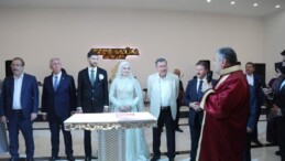 Mansur Yavaş ile Melih Gökçek nikah masasında bir araya geldi