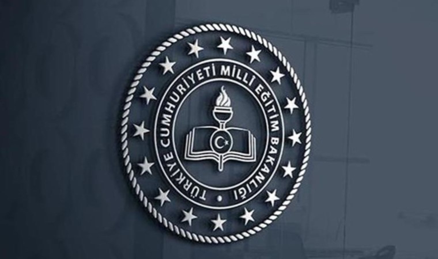 MEB il içi ve iller arası isteğe bağlı yer değiştirme başvurusu ne zaman?