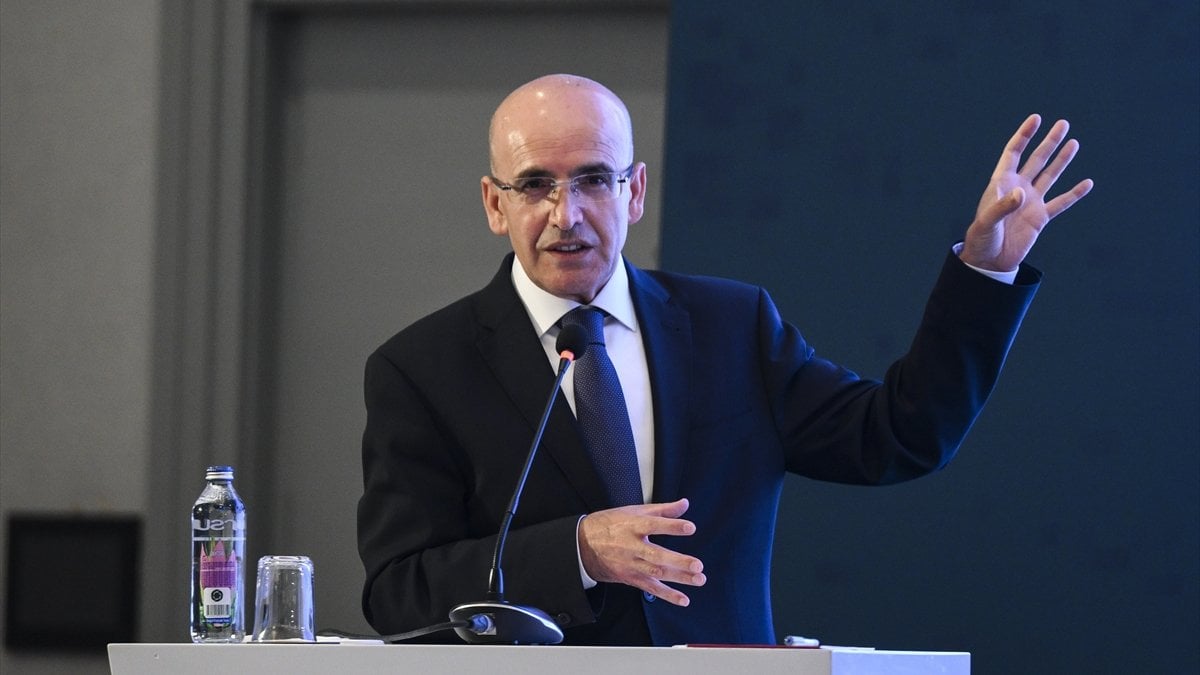 Mehmet Şimşek: Hedefimiz cari açığın milli gelire oranını yüzde 2,5’in altına çekmek