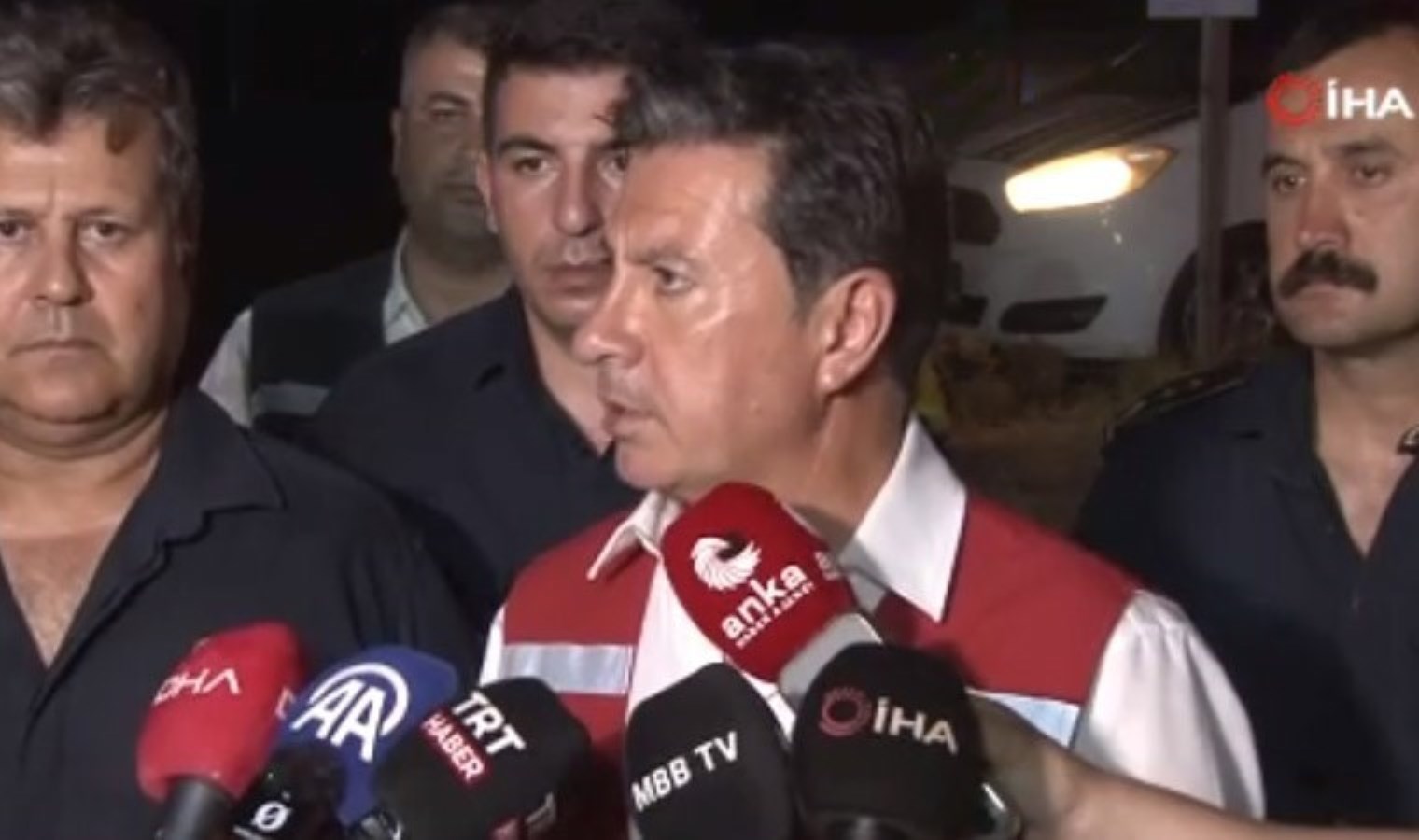 Muğla Büyükşehir Belediye Başkanı Aras’tan ‘yangın’ açıklaması: 100 hektar alan zarar gördü