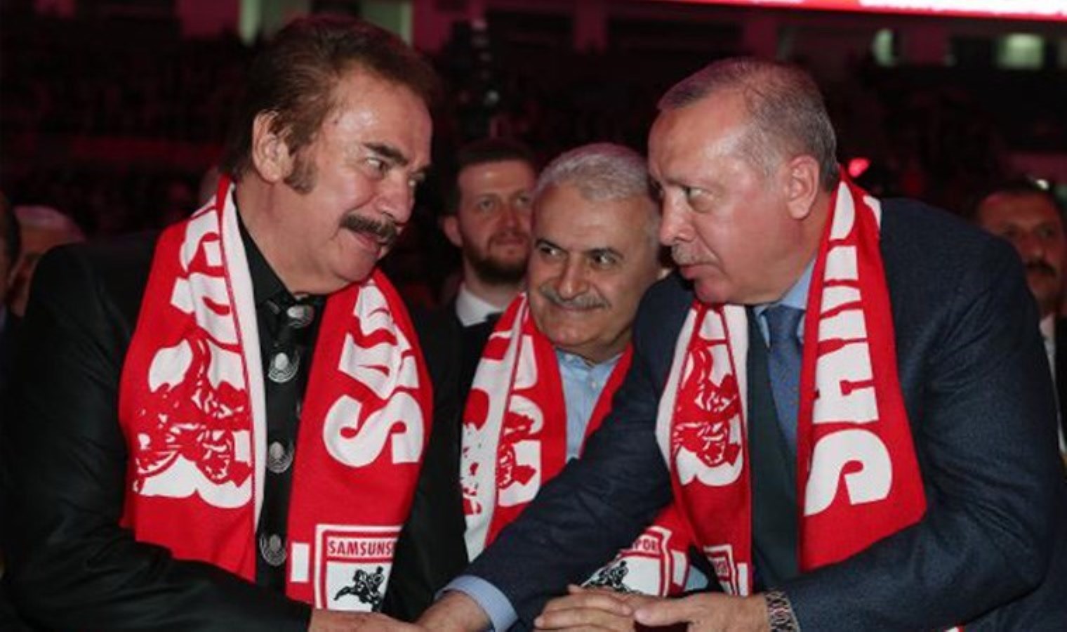 Orhan Gencebay AKP’nin kanun teklifine karşı düzenlenecek eylem için ‘gönlüm orada’ dedi