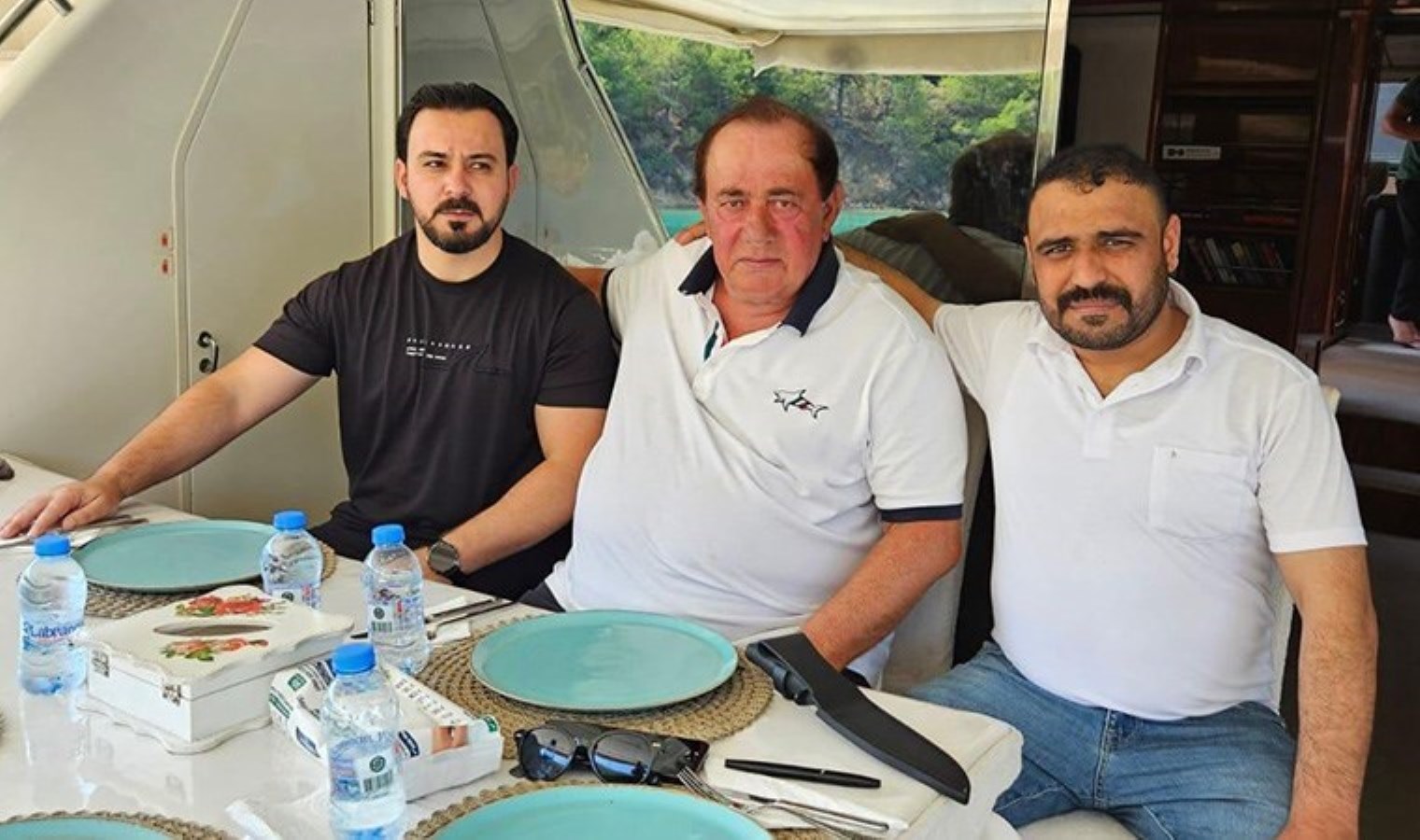 ÖSO komutanlarından Alaattin Çakıcı’ya teknede ziyaret