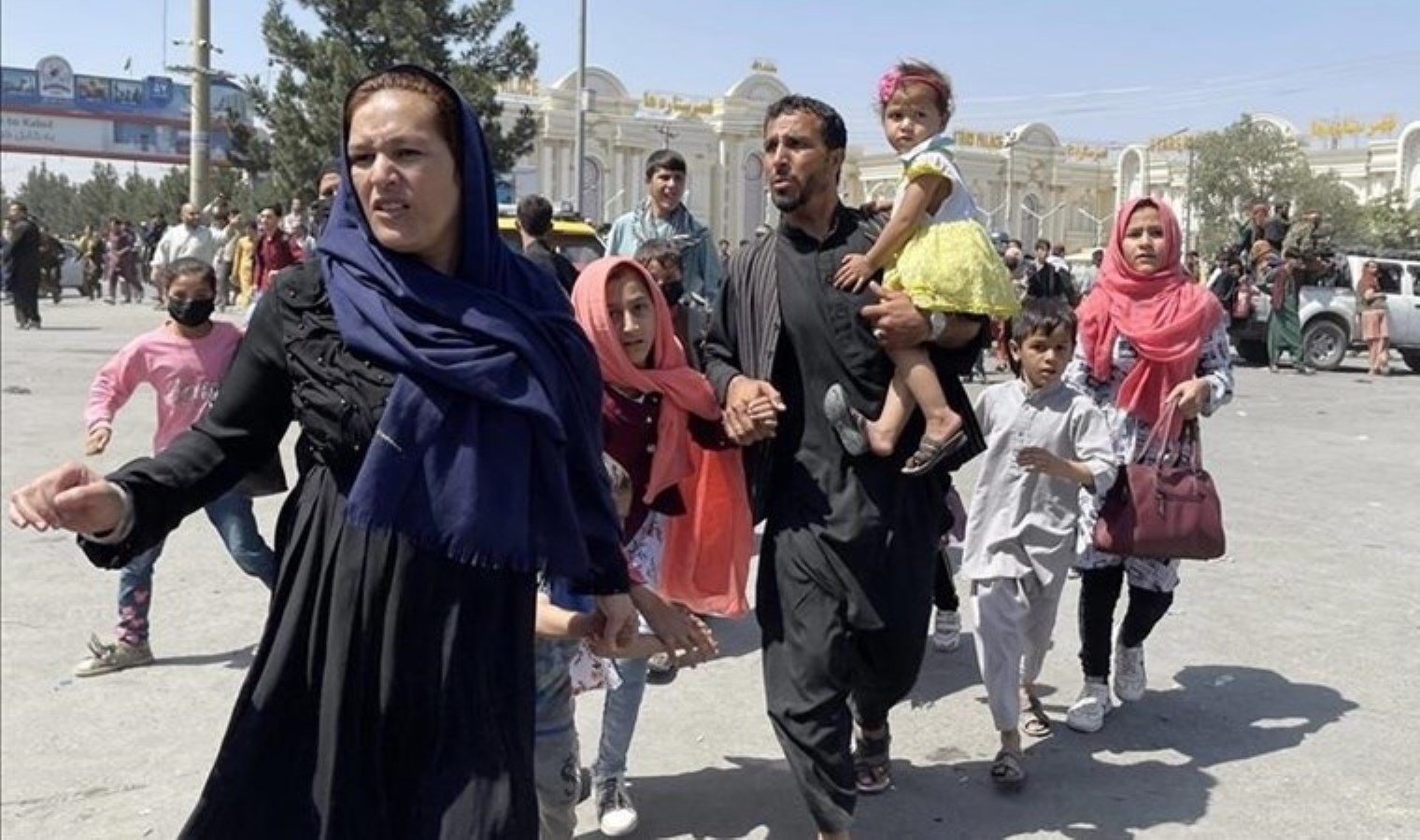 Pakistan 800 bin sığınmacıyı sınır dışı etmeye hazırlanıyor