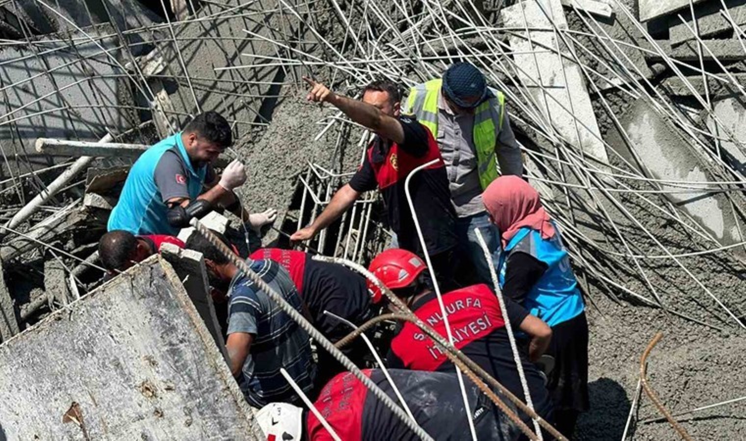 Şanlıurfa’da inşaatta göçük: İşçiler yaralandı