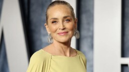 Sharon Stone, ‘Temel İçgüdü’ filminin ikonik sahnesini tekrar canlandırdı