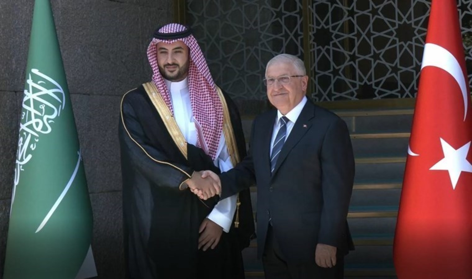 Suudi Arabistan Savunma Bakanı Türkiye’de: Bakan Güler askeri törenle karşıladı