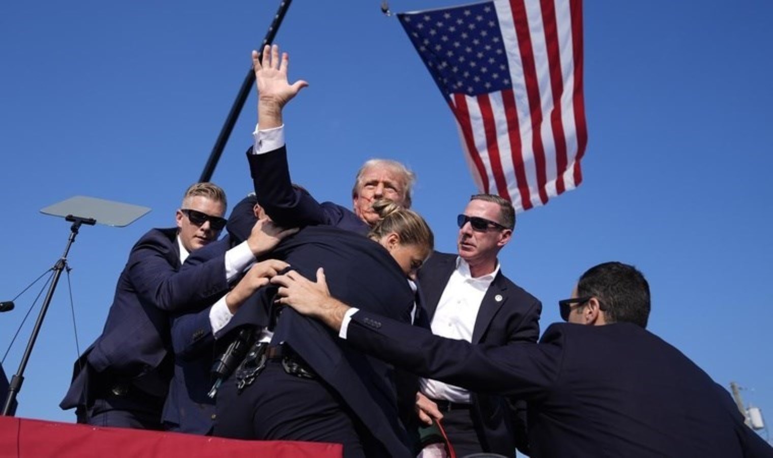 Trump’a suikast girişimi: Gizli Servis eleştiri yağmuruna tutuldu