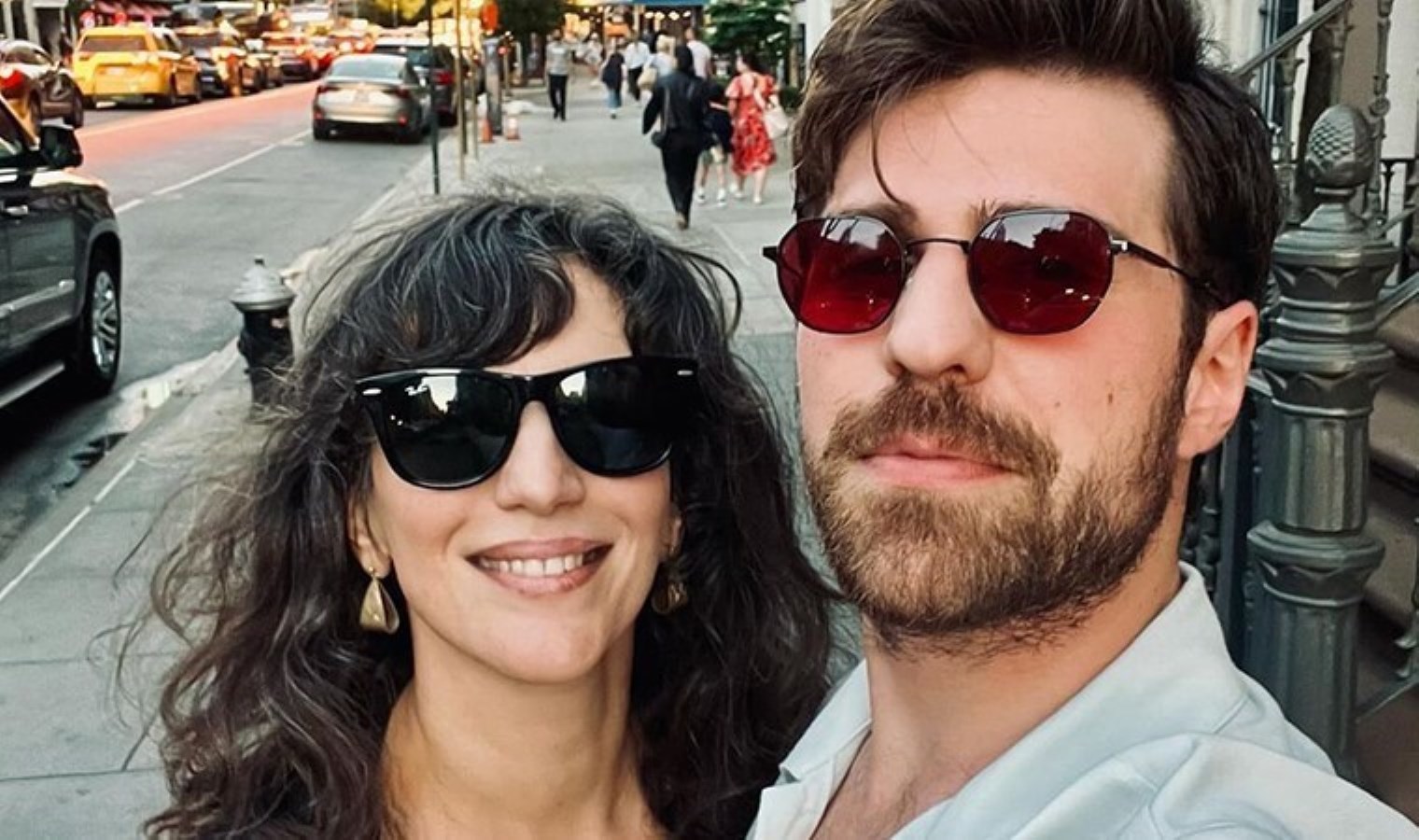 ‘Üç Kız Kardeş’ dizinin yıldızı Berker Güven’den sevgilisi Nihal Yalçın’a övgü dolu sözler