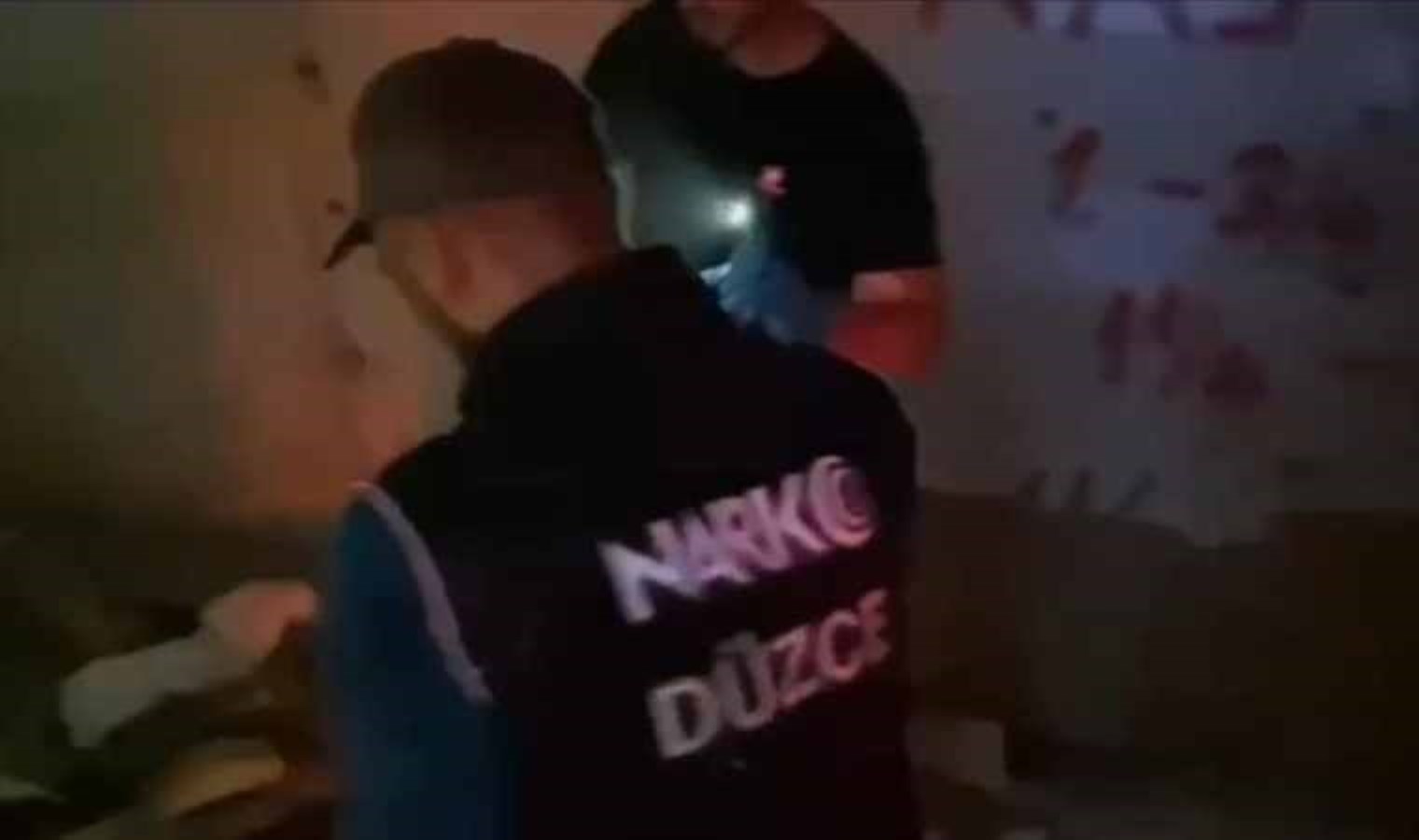 Üniversite bölgesinde uyuşturucu satan 3 şüpheli tutuklandı