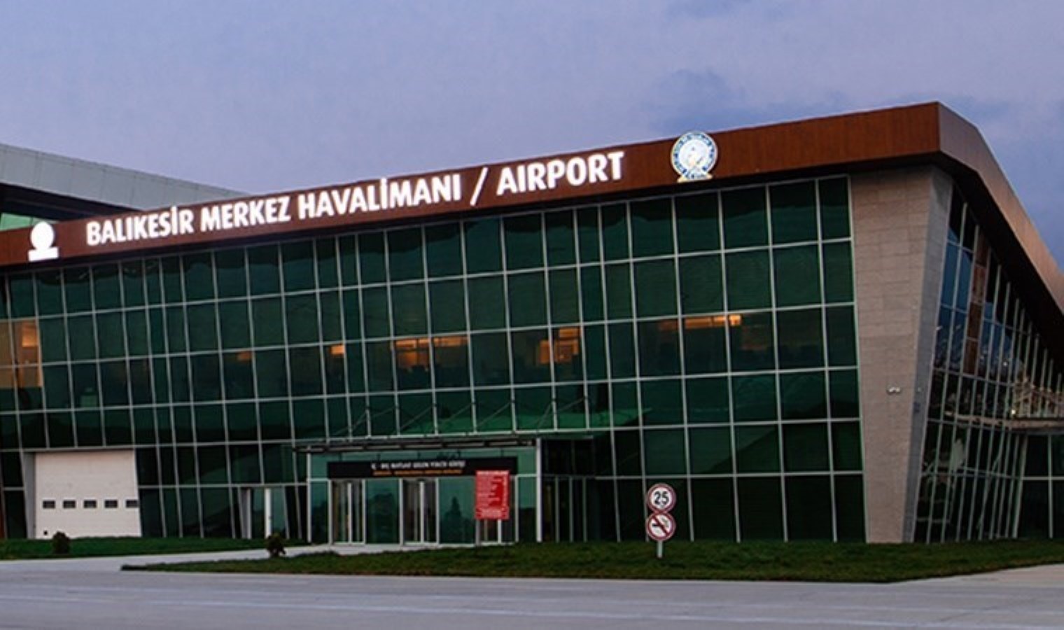 Yolcusu yok, personeli çok! Balıkesir Havaalanı’nın geliri 1 milyon gideri 169 milyon lira