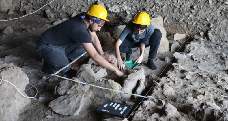 14 bin 500 yıllık olduğu değerlendirilen mezar bulundu