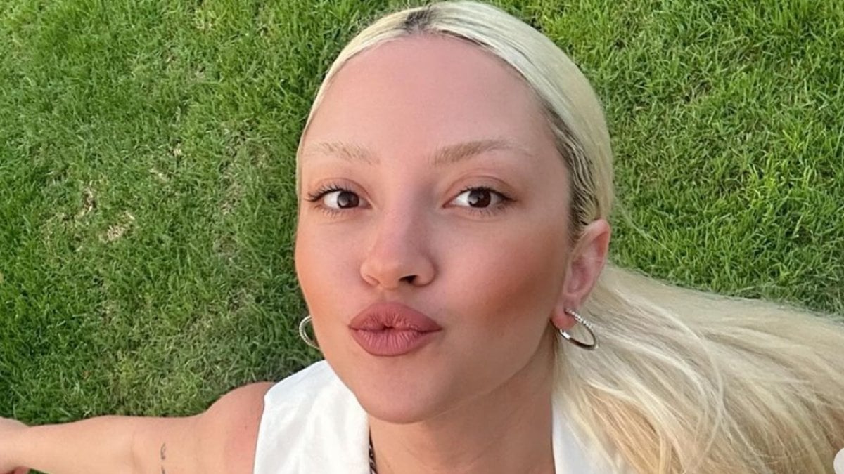 2 aylık hamileydi! Müzikçi Ece Seçkin apar topar ameliyata alındı