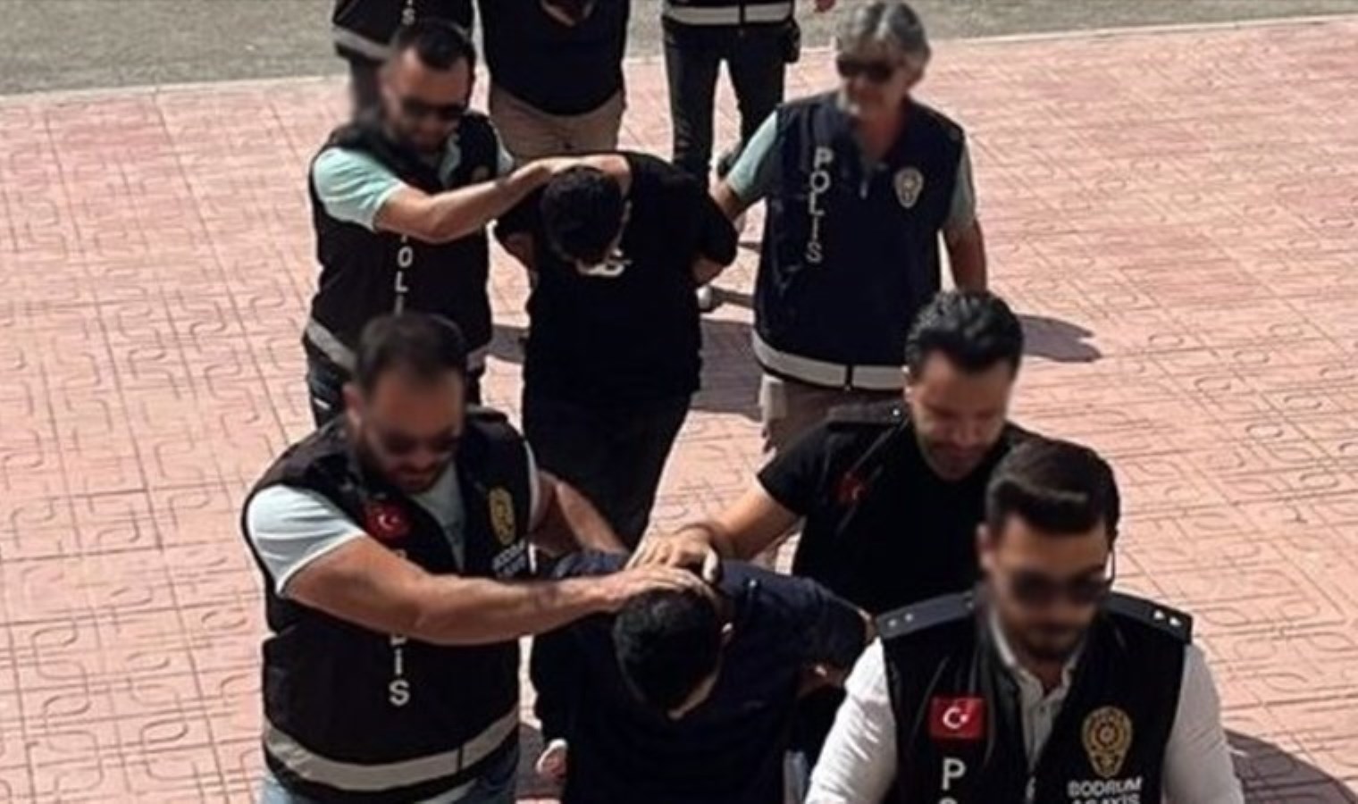 2 kişi öldürülmüştü! Bodrum’daki cinayette 3 kuşkulu daha tutuklandı