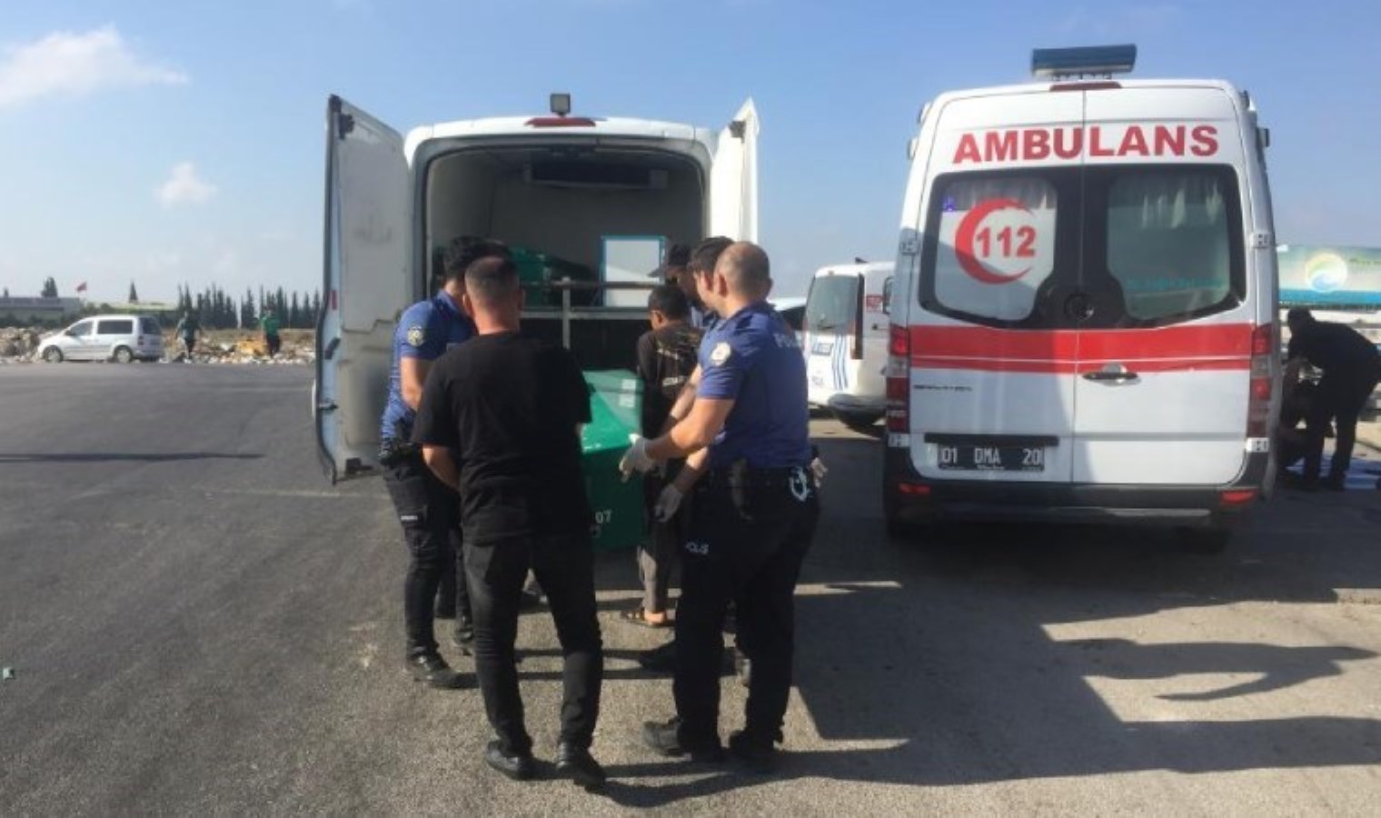 Adana’da Motosiklet Sulama Kanalına Düştü: İki Genç Hayatını Kaybetti