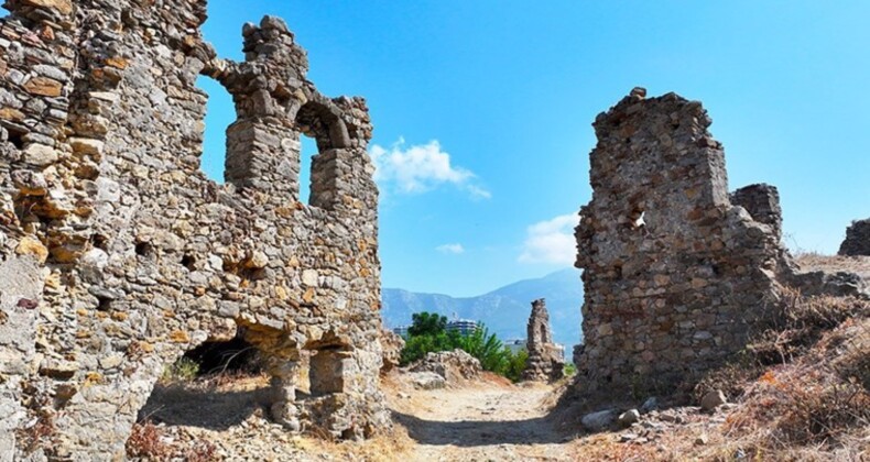 Alanya’da tarih gün yüzüne çıkıyor: Naula Antik Kenti turizme hazırlanıyor