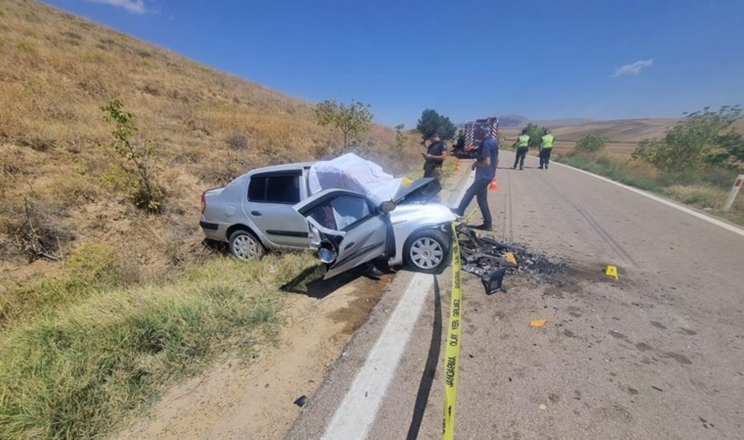 Ankara’da araçlar kafa kafaya çarpıştı: 2 ölü, 2 yaralı