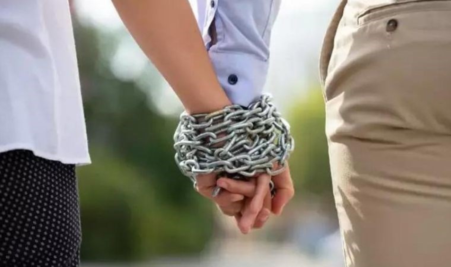 Bağımlı İlişkinin Belirtileri ve Dikkat Edilmesi Gerekenler