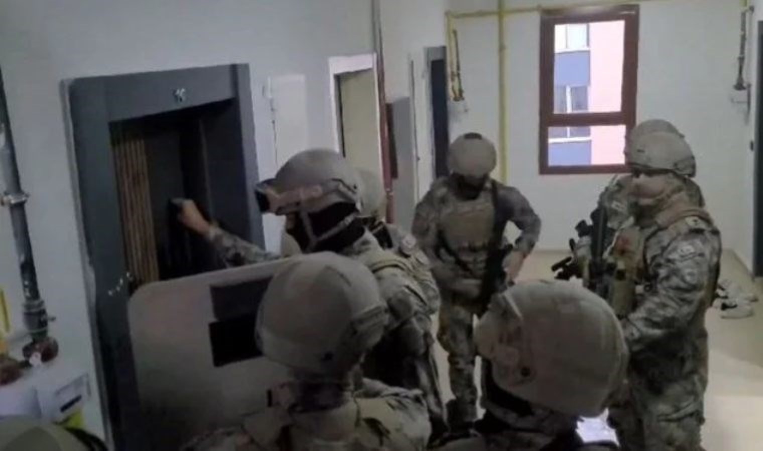 Bakan Ali Yerlikaya duyurdu… 81 vilayette ‘Mercek-23’ operasyonu: 2 bin 439 kuşkulu yakalandı!