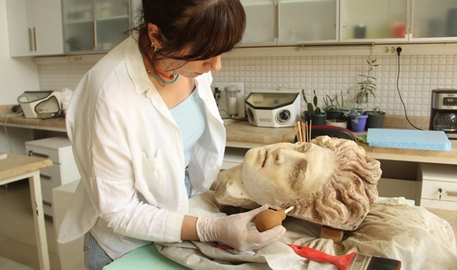 Bakan Ersoy duyurdu: Laodikeia Antik Kenti’nde Skylla grubu heykeller bulundu