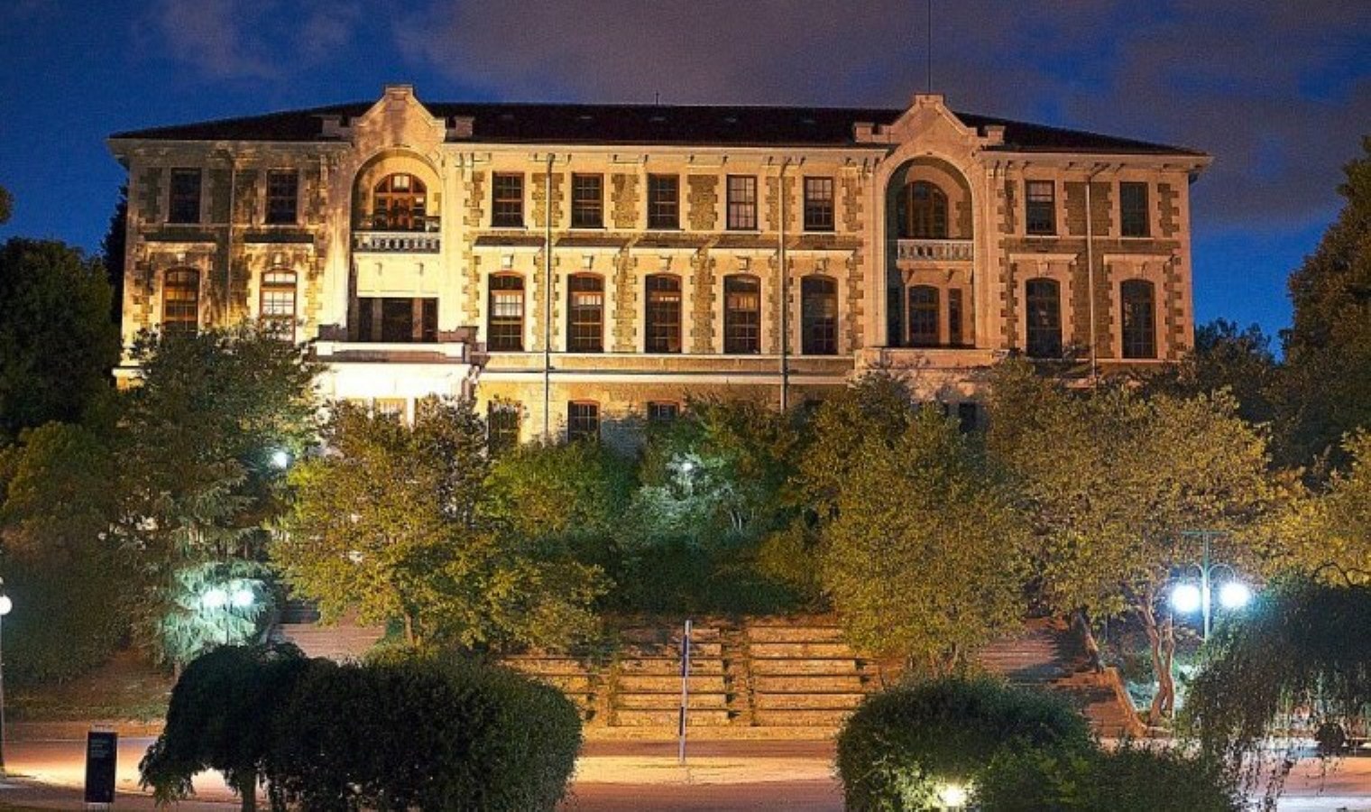 Boğaziçi Üniversitesi’nde Eğitimde Tartışmalı Rotasyon ve Tepkiler